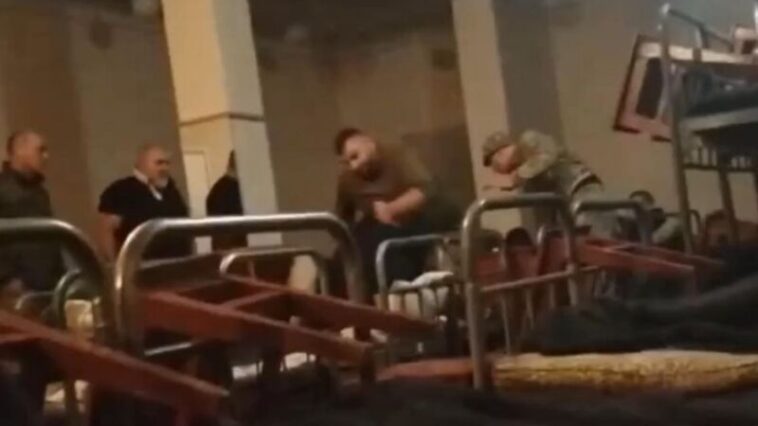 Побиття у тернопільському ТЦК: чому обвинувачені далі служать та хто затягує справу