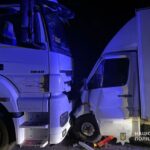 Біля Ступок фура виїхала на зустрічну і протаранила вантажівку