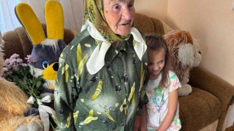 Жительці Бариша – 100 років: пані Ганна виховала 2 дітей, 6 онуків і 14 правнуків