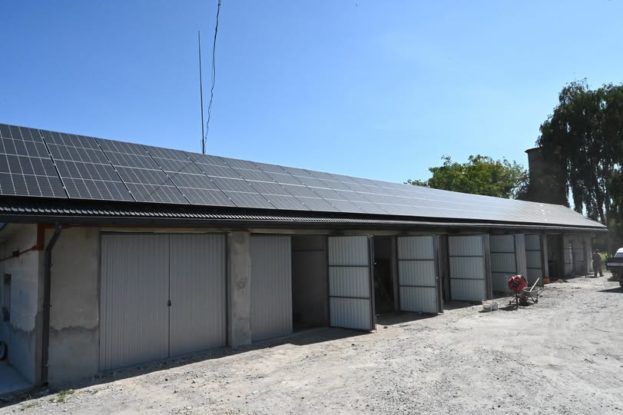 На Тернопільщині у міській лікарні запрацювала сонячна електростанція