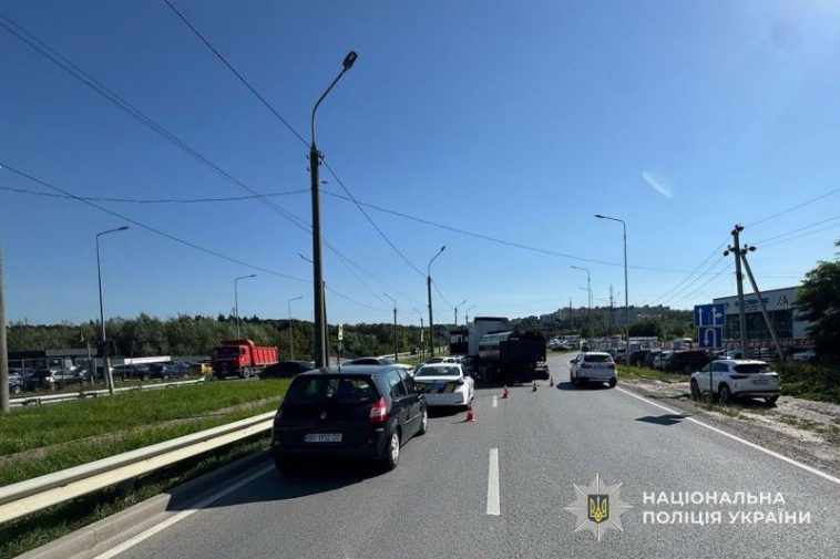 ДТП біля Тернополя: травмувався водій