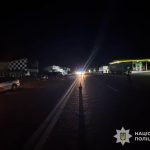 На виїзді з Тернополя водій на "БМВ" збив підлітка