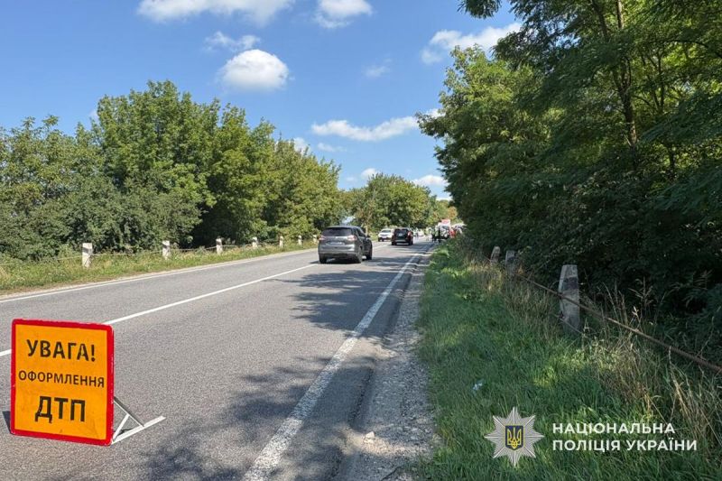ДТП поблизу Романового Села: двоє прикарпатців потрапили до лікарні