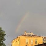 Після потужної зливи у Тернополі з'явилась красива веселка