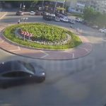 Дрифт на кільці: у Тернополі знайшли водія "Тесли", який влаштував небезпечні маневри на дорозі