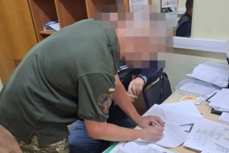 У Тернополі лікаря підозрюють в отриманні 11000 грн від військового за операцію, що мала бути безплатною