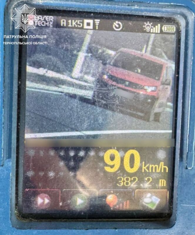 У Тернополі неповнолітній перевищив швидкість і намагався втекти від патрульних