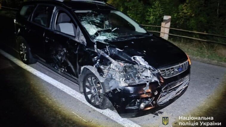 ДТП на Тернопільщині: зіткнулися мотоцикл та авто, неповнолітній водій отримав травми