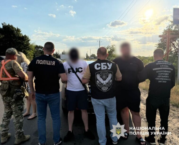 На Тернопільщині викрили чоловіка, який за $10000 обіцяв «домовитися» з прикордонниками
