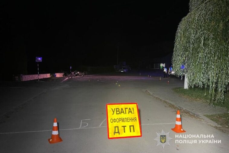 Нічна ДТП у Хоросткові: 15-річні кермувальники скутера та мотоцикла в лікарні