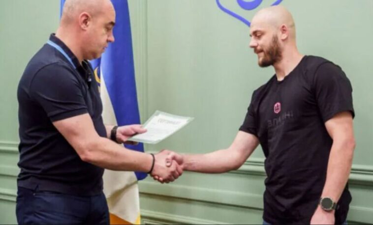 Житло у Тернополі отримав боєць Азову з бойовим шляхом від Іловайська до Азовсталі