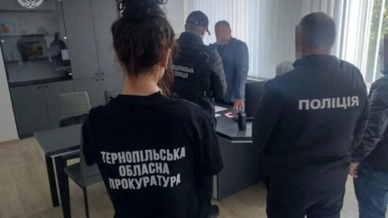 На Тернопільщині підозрюють ексдиректора та завідувача лікарні у розтраті 1,6 млн грн