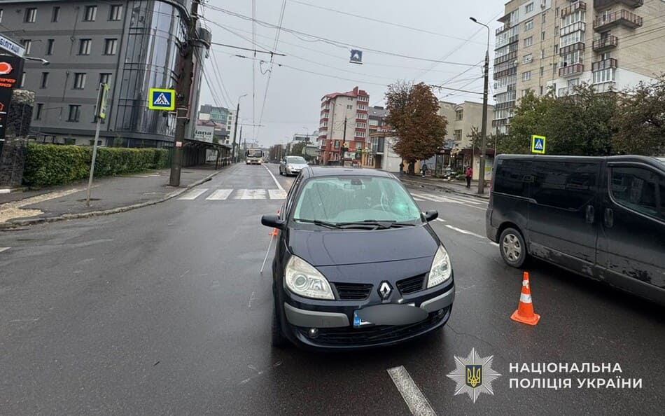 У Тернополі автівка збила 17-річну дівчину на переході
