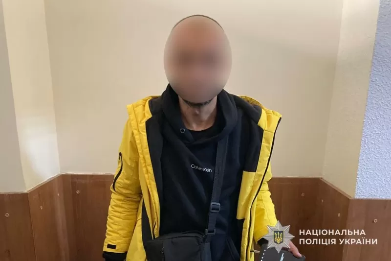 Тернополянин серед білого дня викрав з магазину драбину: до 8 років тюрми
