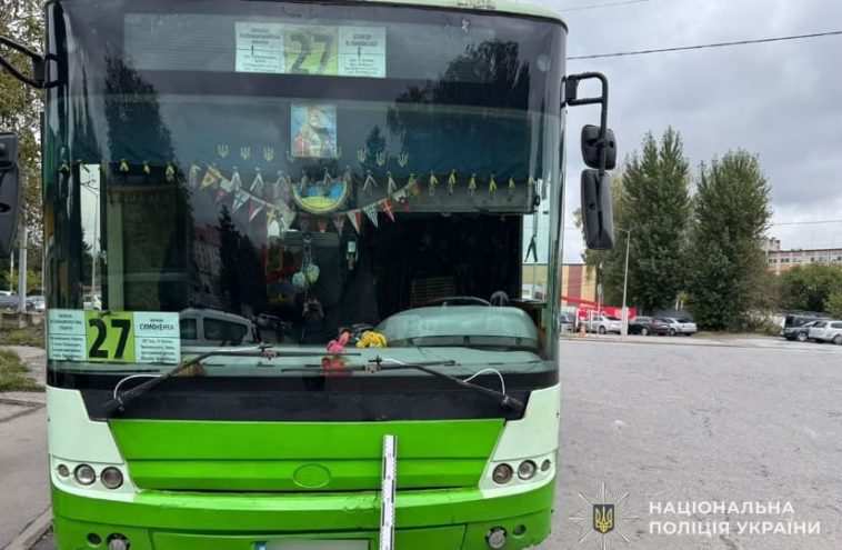У Тернополі водій маршрутки збив двох жінок