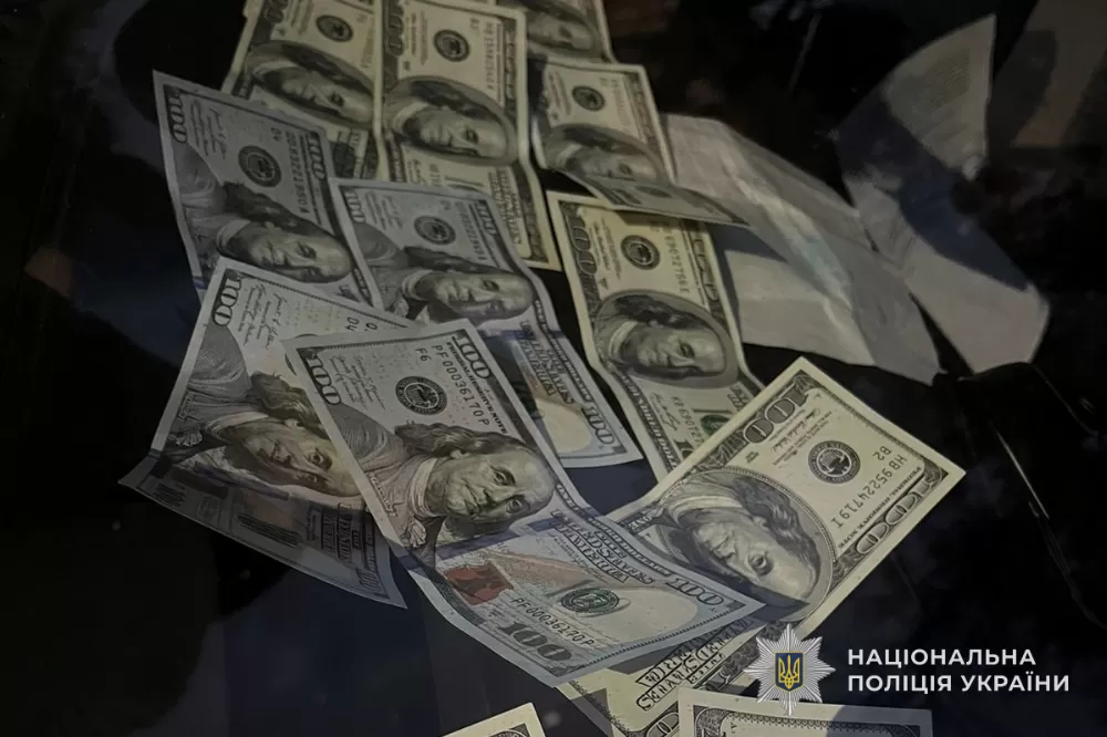 На Тернопільщині керівник коледжу збагачувався на чоловіках призовного віку