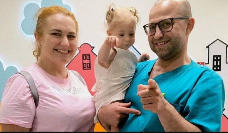 Дитині з Тернопільщини хірурги вперше в Україні сформували дитині анус за допомогою робота Da Vinci