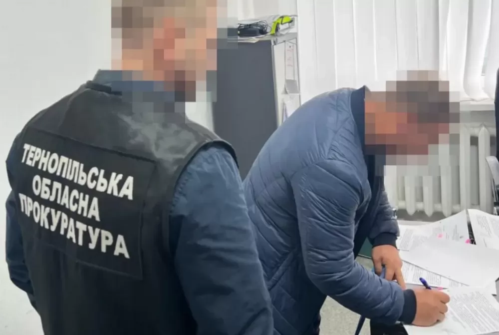 Депутат з Тернопільщини обіцяв "зняти з військового обліку" за 8500 доларів
