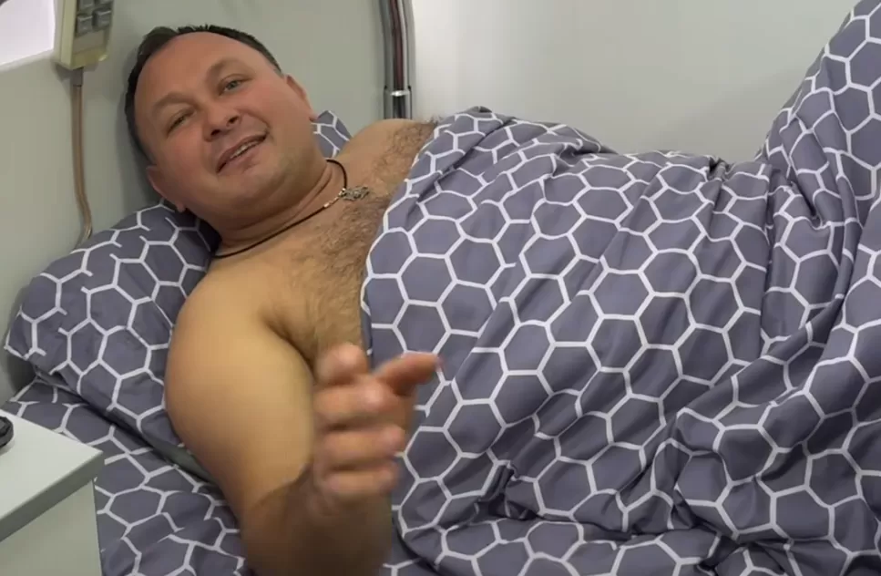 Олексій Філюк потрапив до лікарні, але живий — священник з Тернопільщини просить не вірити шахраям
