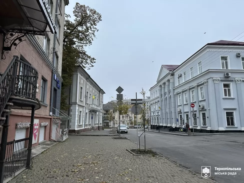 На Листопадовій з понеділка не можна буде паркувати авто