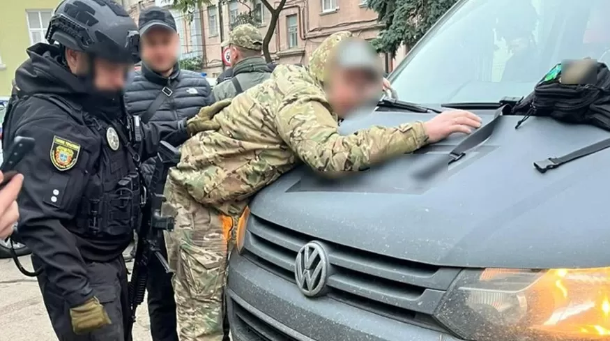 Викрадали людей у Тернополі і вимагали гроші: 5 затриманих – учасники бойових дій, сума збитків – понад пів мільйона
