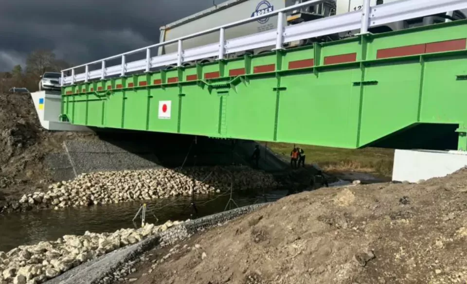 На Тернопільщині завершили ремонт стратегічного мосту через річку Гнізна в селі Чернихівці