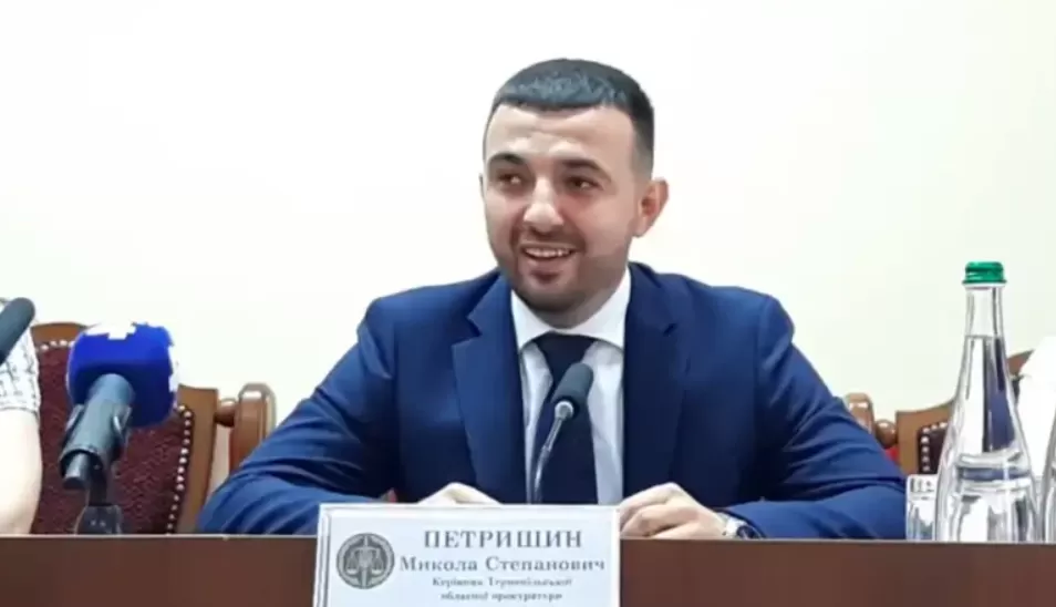 У прокурора Тернопільщини, який пробув на посаді лише тиждень, знайшли золоті злитки