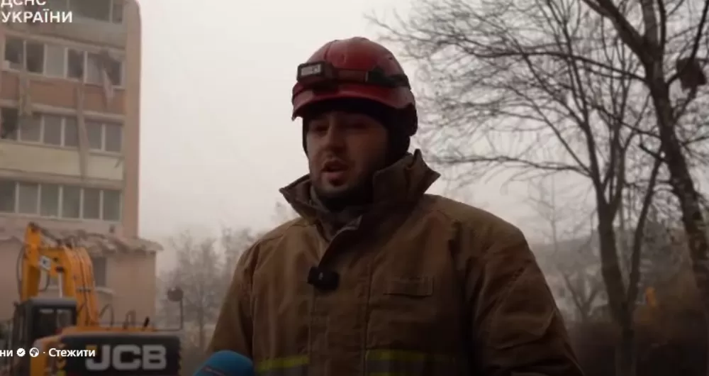 Справжнє диво: у Тернополі під час розбору завалів врятували молоду людину