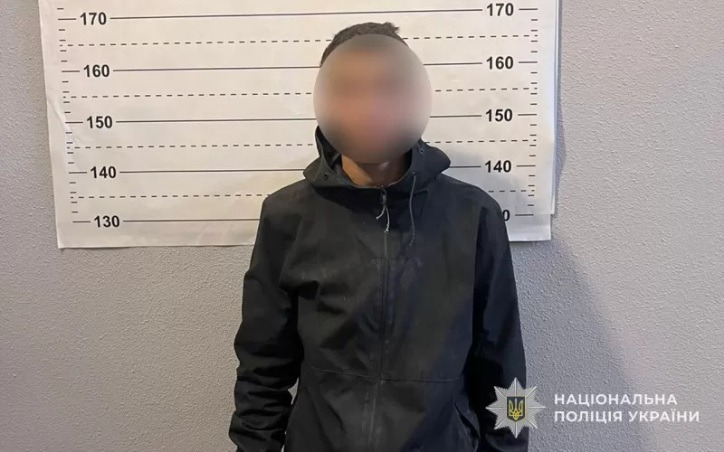 17-річний тернополянин спокусився на смартфон продавця магазину