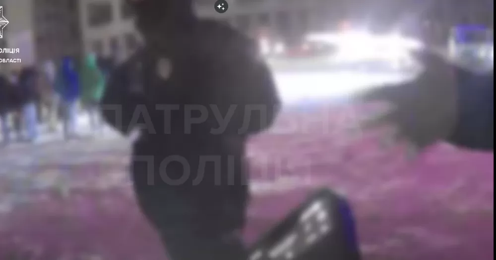 У Тернополі водії влаштували ризикові заїзди на майданчику: порушників покарали