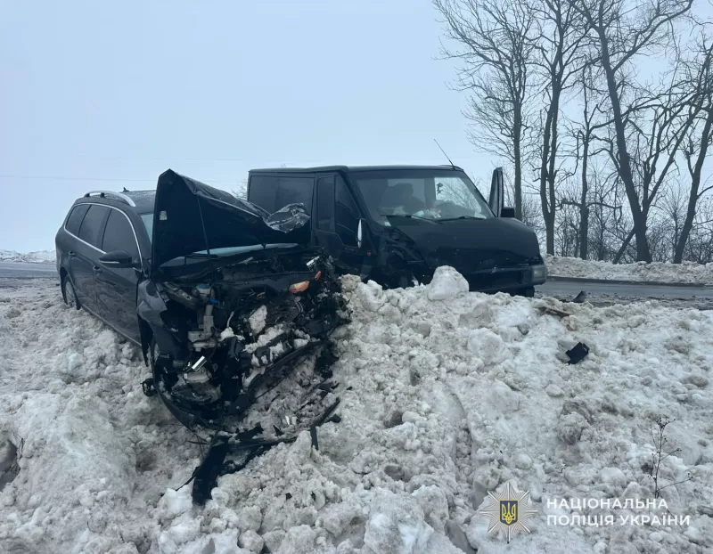 Аварія на Чортківщині: зіткнулися бус і легківка, є потерпілі