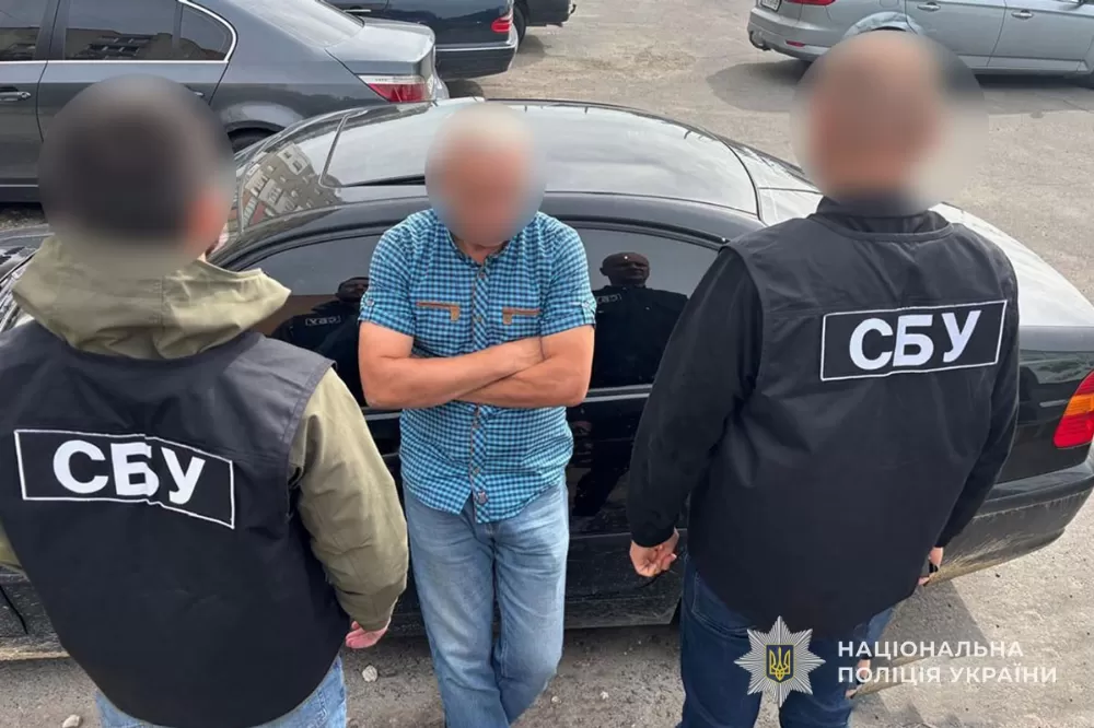 500 доларів за зарахування: директора коледжу з Тернополя викрили на хабарі