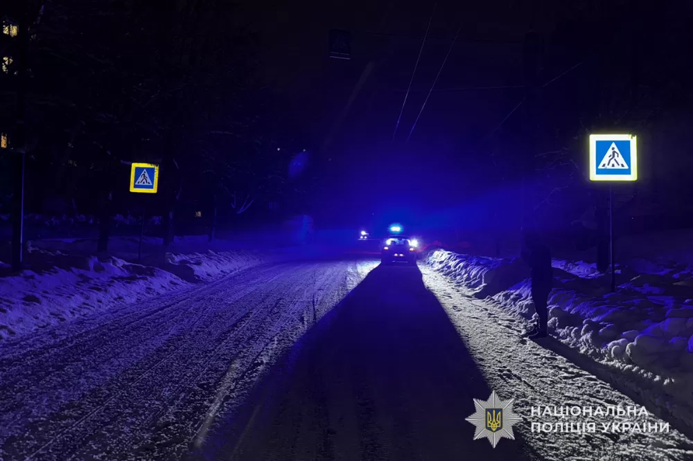 На Тернопільщині автівки збили чоловіка та жінку