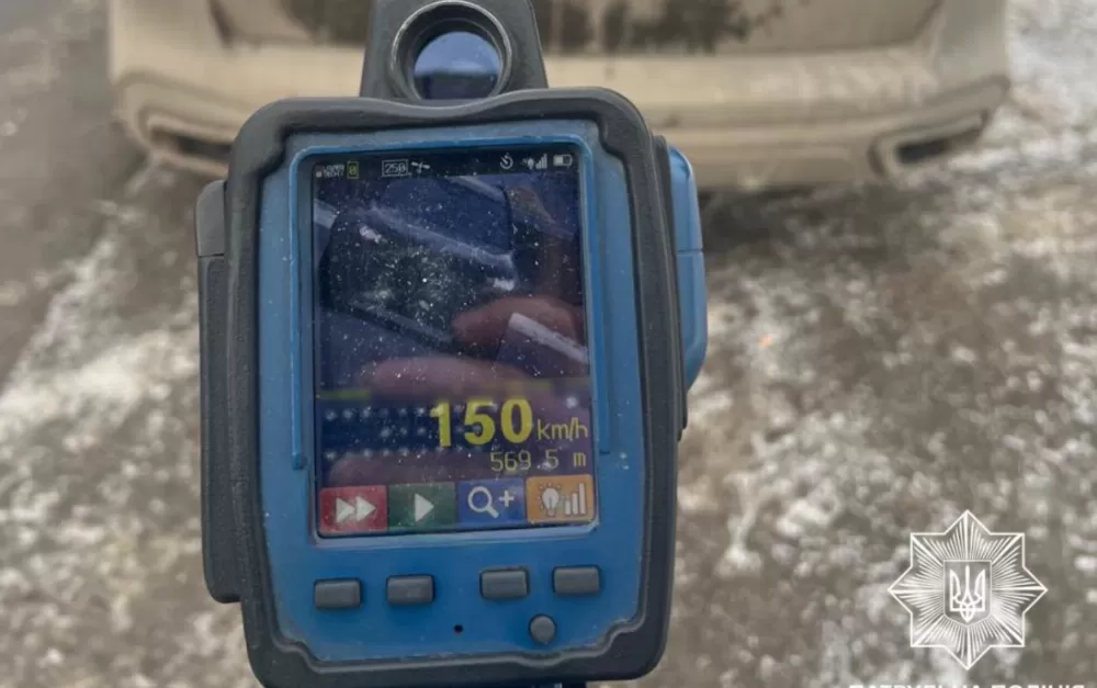 У Чорткові по місту водій BMW мчав зі швидкістю 150 км/год