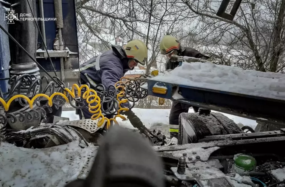 Масштабна аварія на Тернопільщині: є потерпілі
