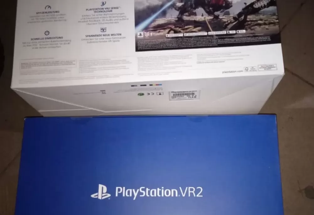 Контрабанду VR-окулярів зупинили на кордоні під час доставки в Тернопіль