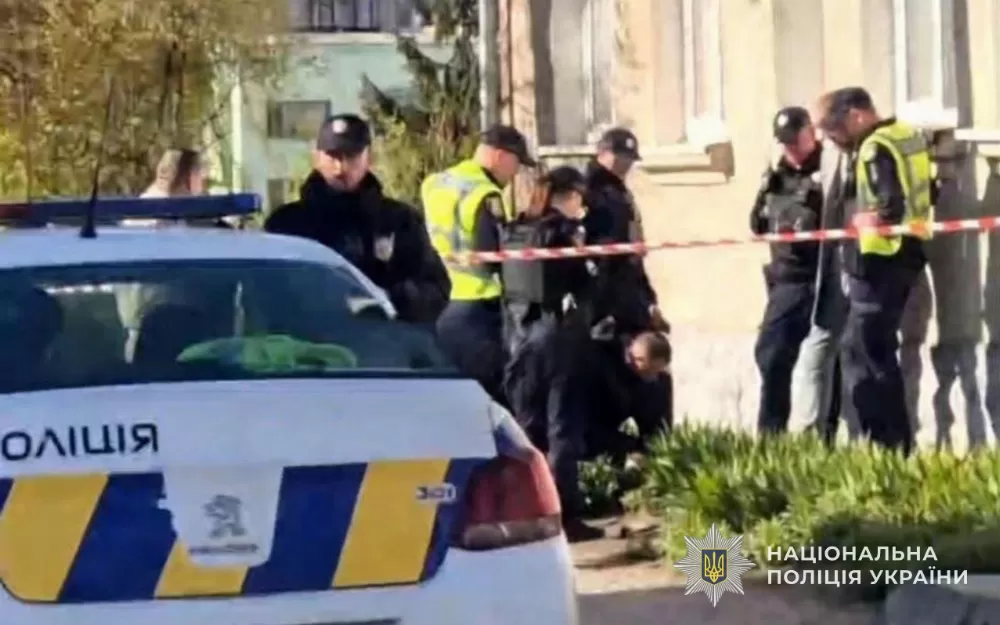 21-річний тернополянин на "Новому Світі" налякав перехожих муляжем автомата