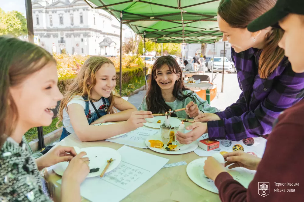 У Тернополі 5 квітня просто неба проведуть майстер-клас з розпису писанок