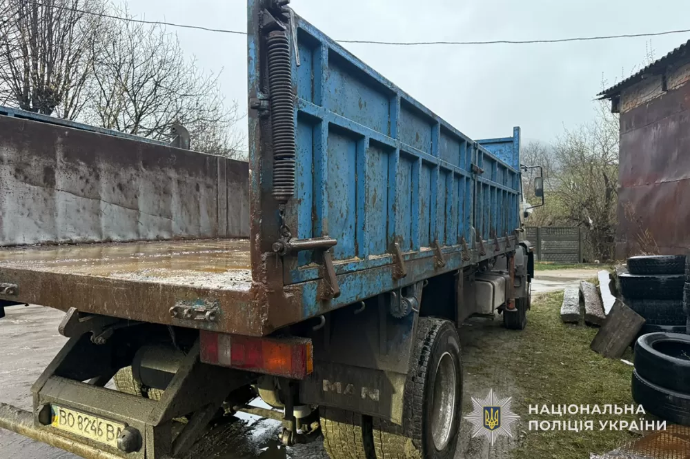 На Кременеччині водій на вантажівці збив смерть велосипедиста і втік