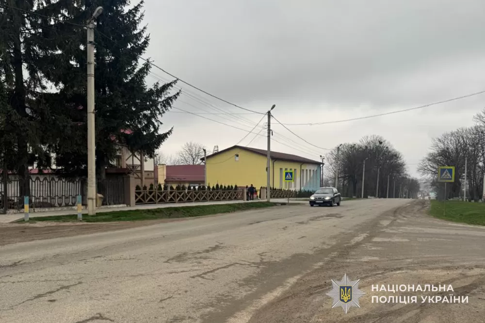 На Кременеччині водій на вантажівці збив смерть велосипедиста і втік