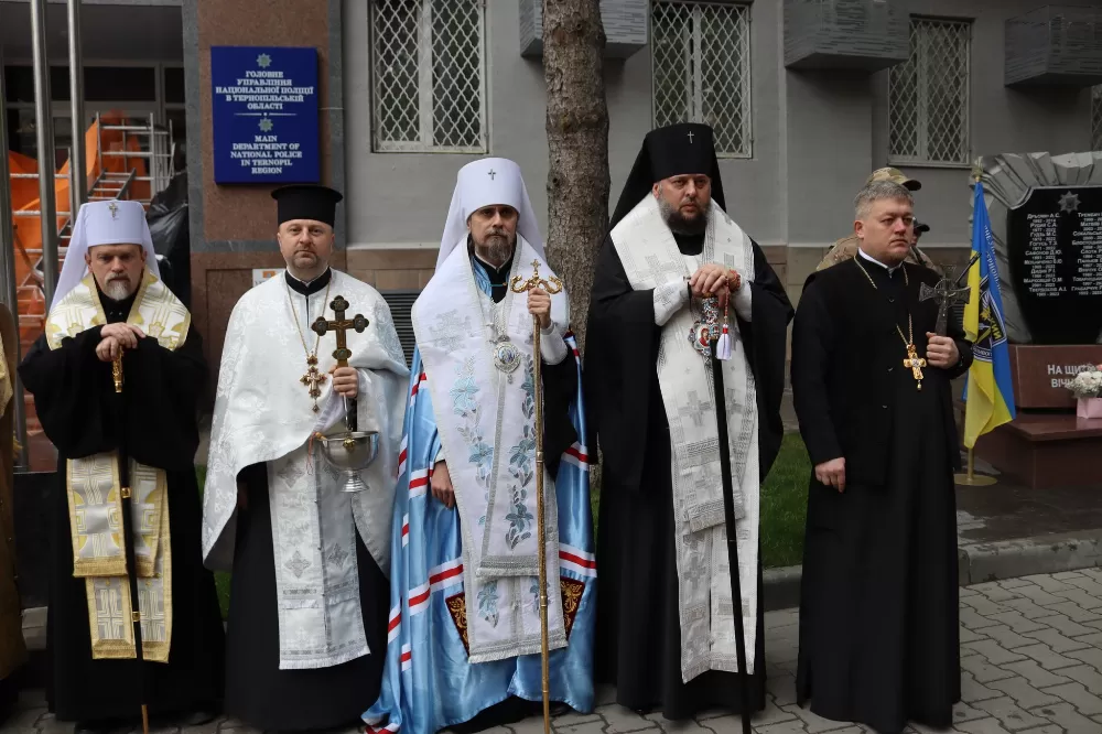 У Тернополі в День пам’яті та примирення віддали шану полеглим на війнах