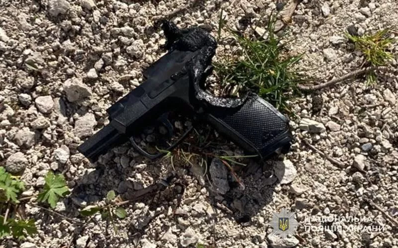 У Тернополі чоловік вистрілив у спину підлітку