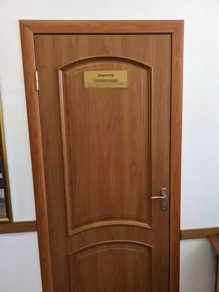 Премії, надбавки й зарплата «мертвим душам»: директора коледжу на Тернопільщині підозрюють у масштабних зловживаннях