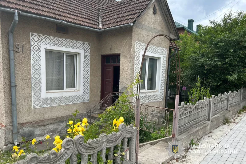Бив руками й ногами до втрати свідомості: у Бережанах затримали 24-річного чоловіка