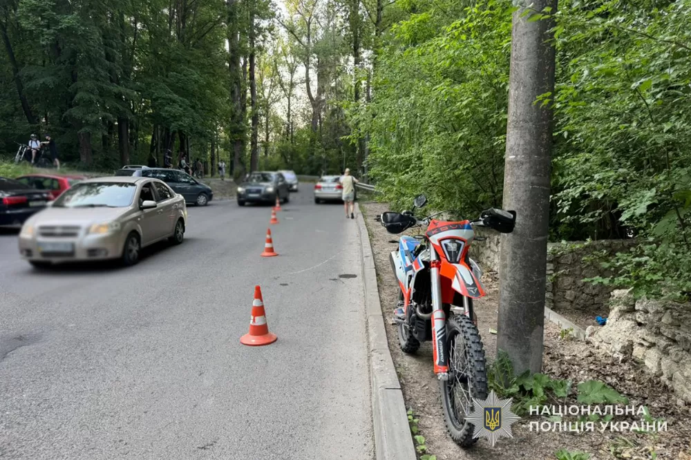 Аварія у Тернополі: мотоцикліст втратив пальці ноги