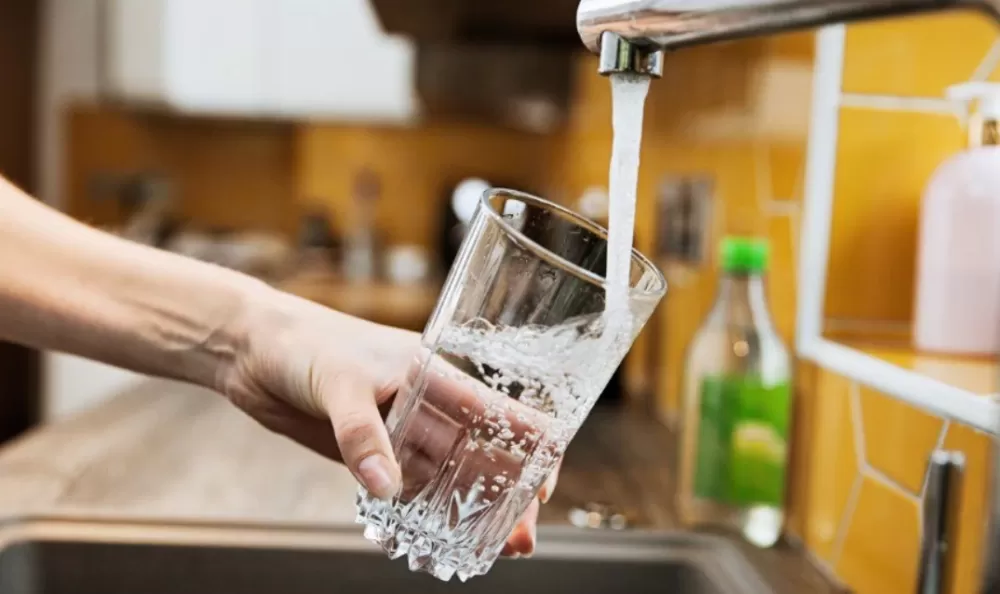 Запасіться водою: у частині Тернополя буде понижений тиск води через промивку мереж