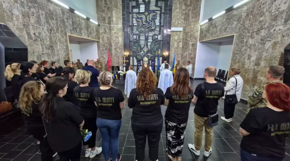 Тернопіль попрощався з мужнім захисником Андрієм Стоцьким