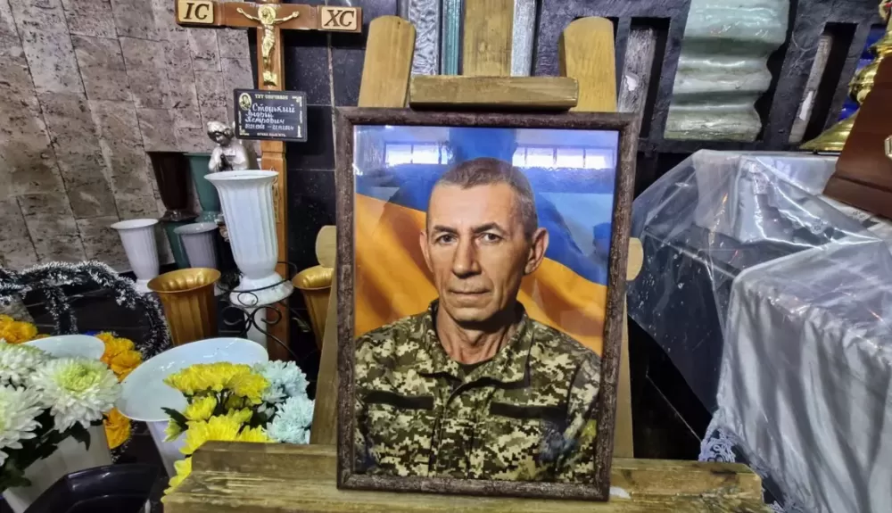 Тернопіль попрощався з мужнім захисником Андрієм Стоцьким