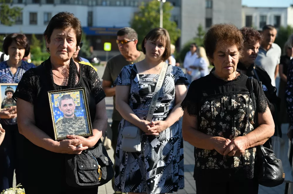 «Світло молитви в темряві війни»: у Тернополі вшанували пам’ять загиблих Героїв