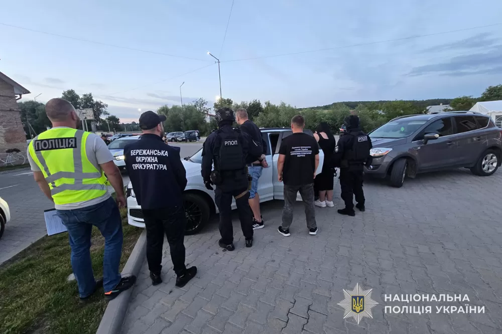 На Тернопільщині викрили канал переправлення ухилянтів: брали $9000
